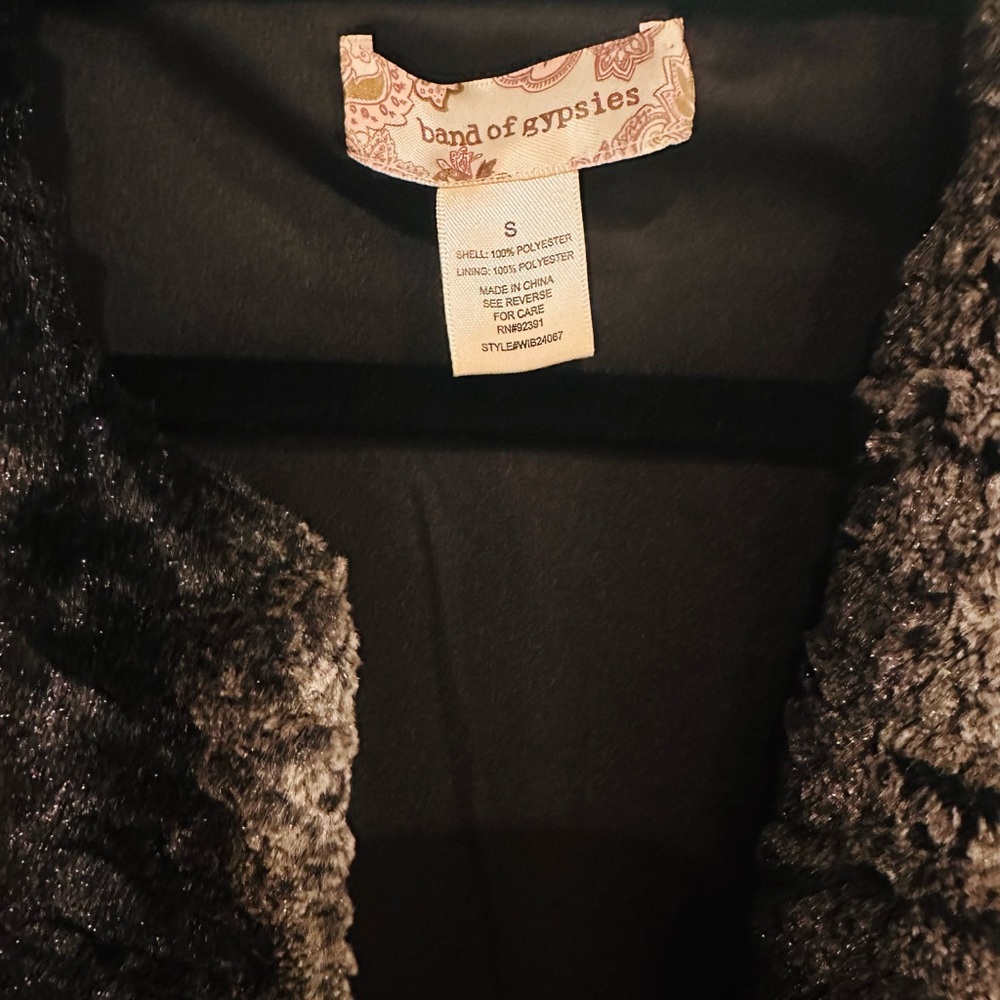 Band of Gypsies Black and Gray Teddy Jacket - Picture 2 of 2